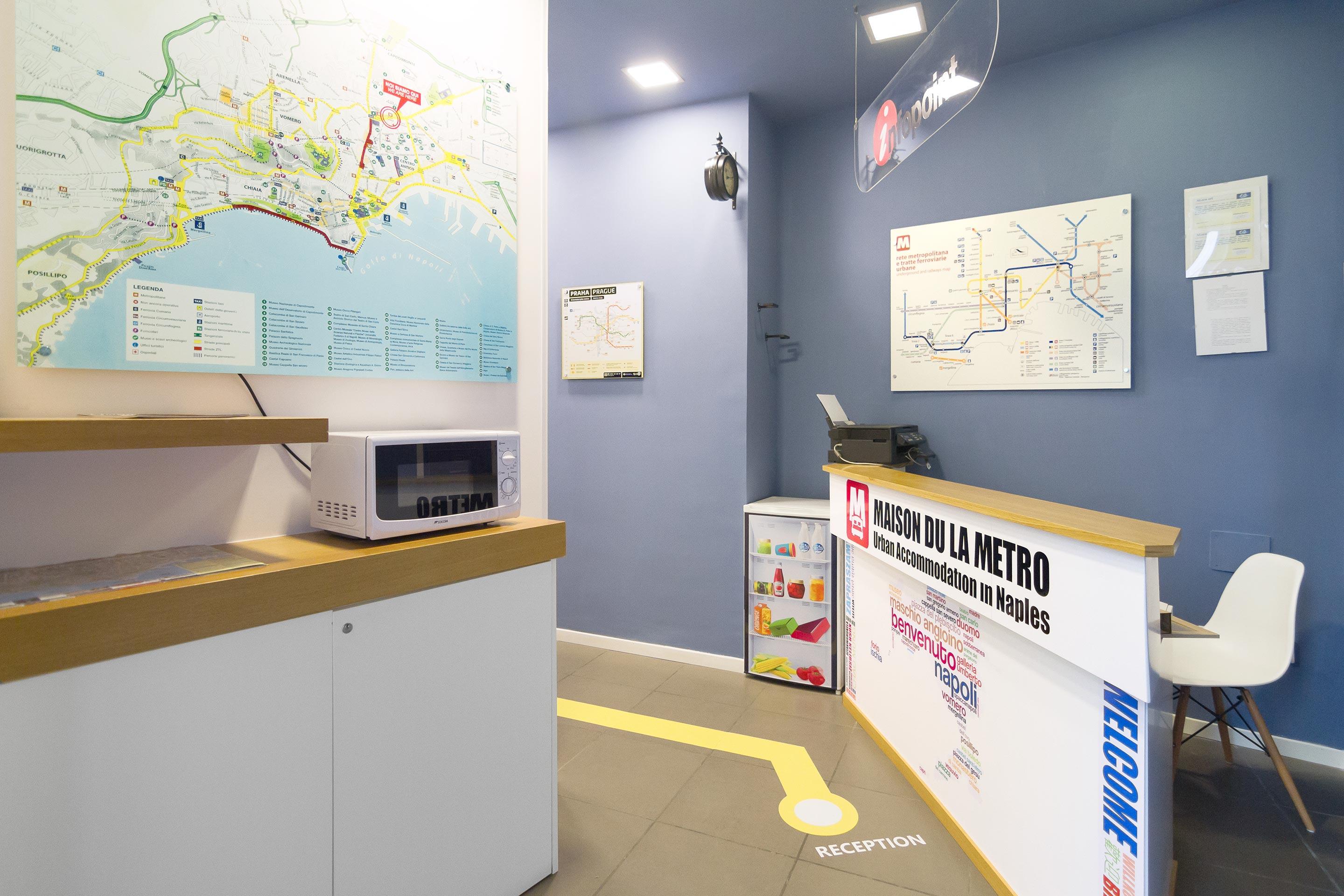 Maison Du La Metro Naples