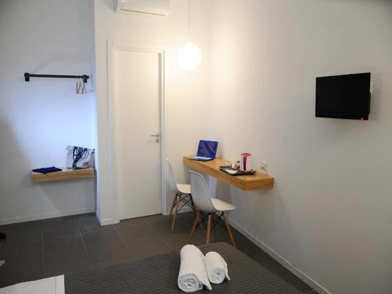 Bed & Breakfast Maison Du La Metro Naples